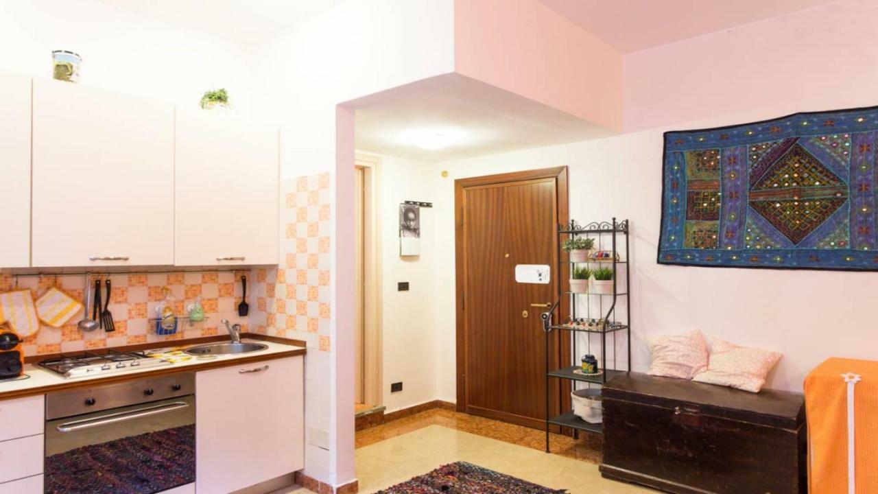 Isola Lagosta Apartment Milan Bagian luar foto
