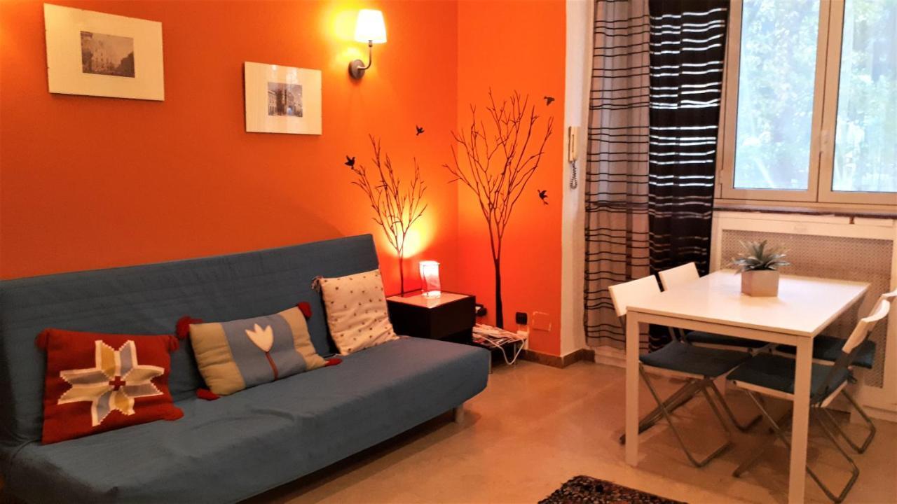 Isola Lagosta Apartment Milan Bagian luar foto